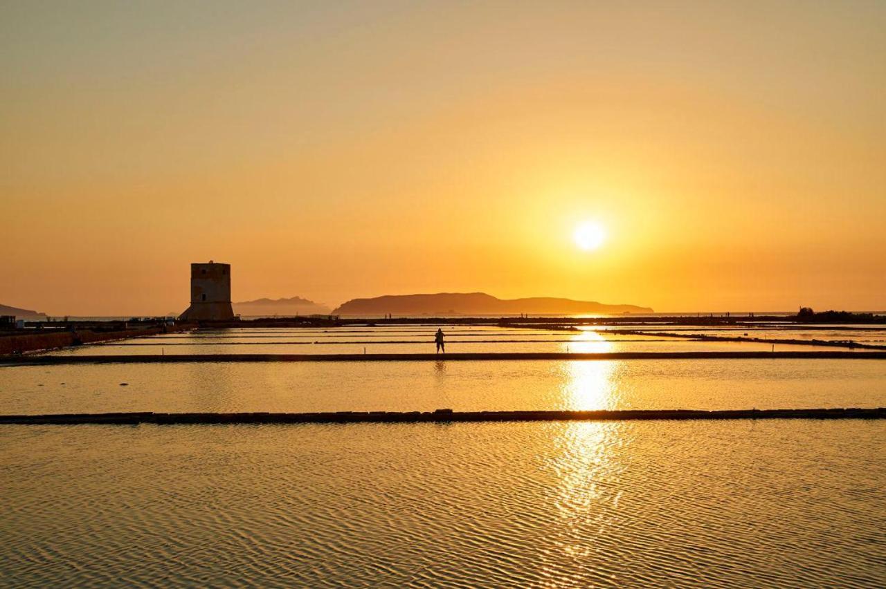 Casolare Nelle Saline Bed & Breakfast Torre Nubia Екстериор снимка
